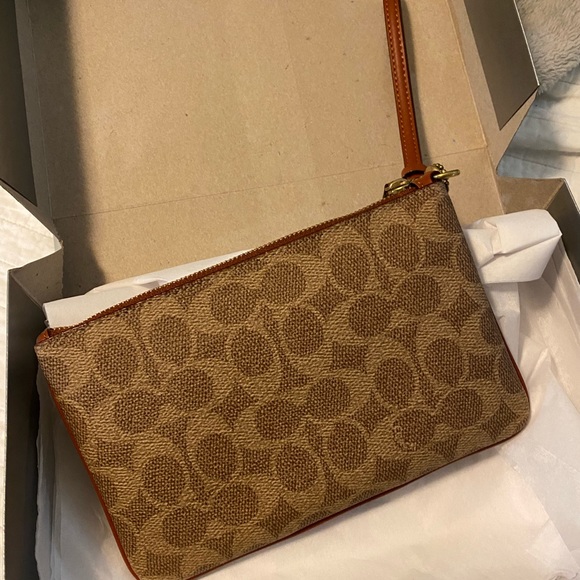 Coach small wristlet - Picture 7 of 8